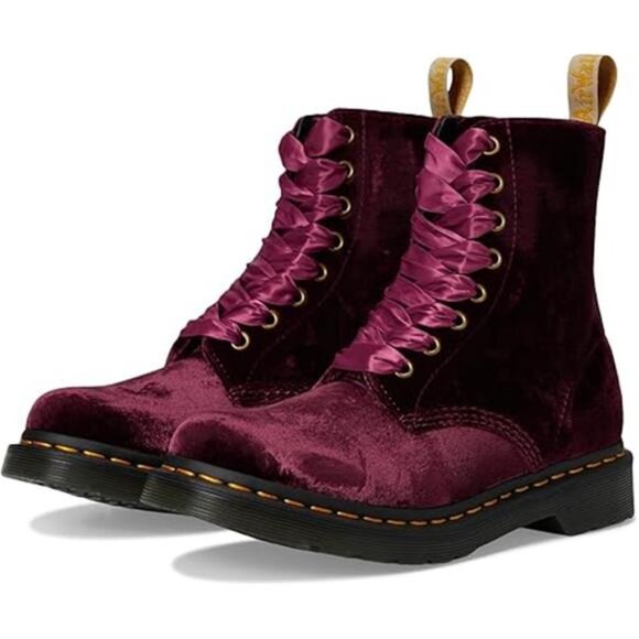 Dr. Martens Women’s Vegan 1460 Pascal Velvet Boots – 8-Eye Lace-Up Combat Boot 7 - Picture 9 of 9